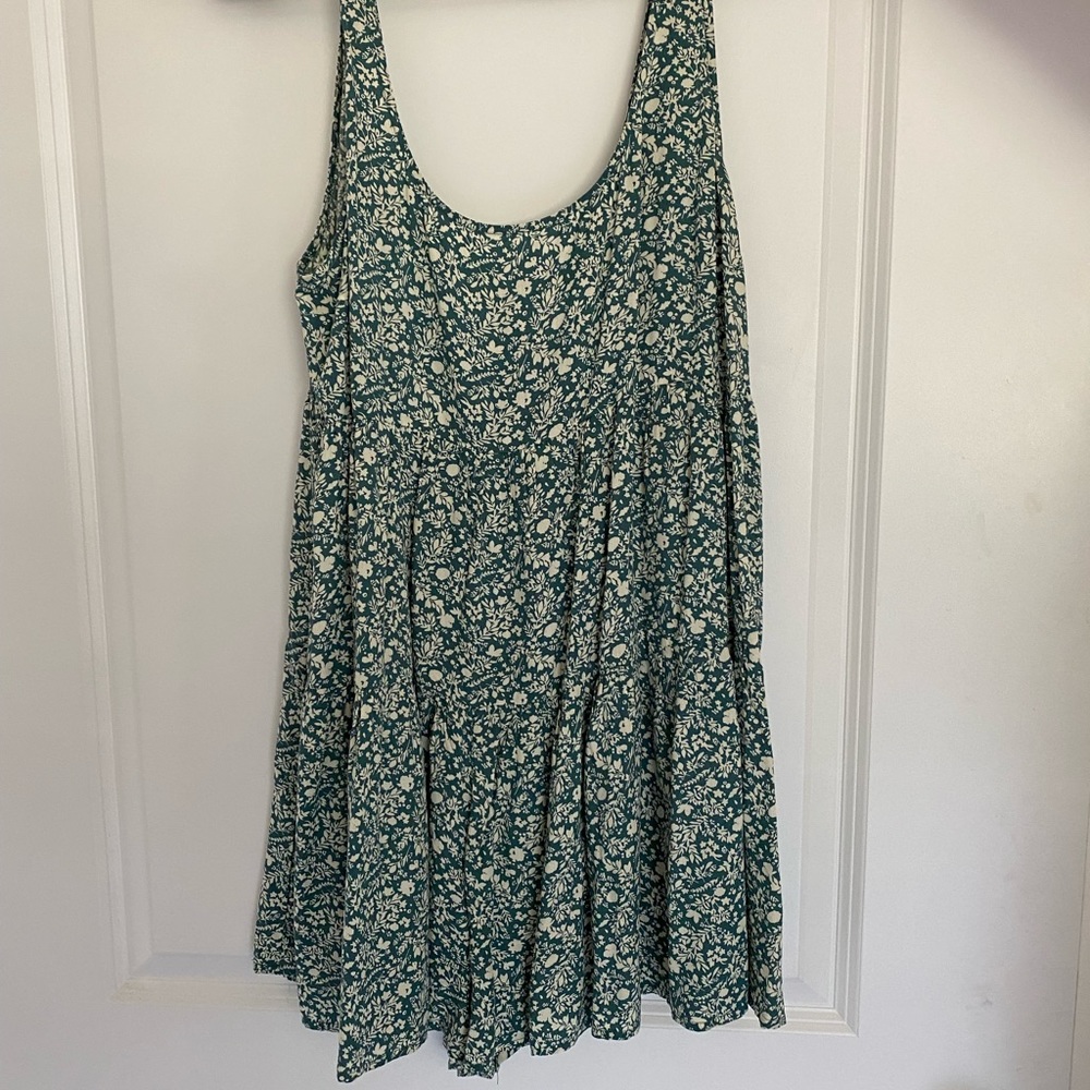 Cute floral romper (shorts)